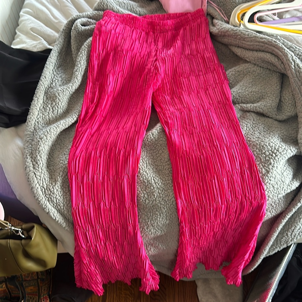 Brand new pink Nasty Gal pants